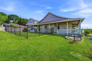 22101 Oban Dr, Spicewood, TX 78669 - Photo 14