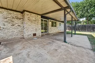 13005 Powderhorn St, Austin, TX 78727 - Photo 24