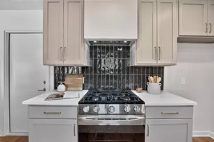 13005 Powderhorn St, Austin, TX 78727 - Photo 8