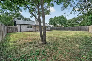 13005 Powderhorn St, Austin, TX 78727 - Photo 36