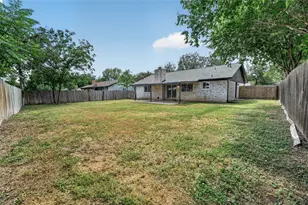13005 Powderhorn St, Austin, TX 78727 - Photo 36