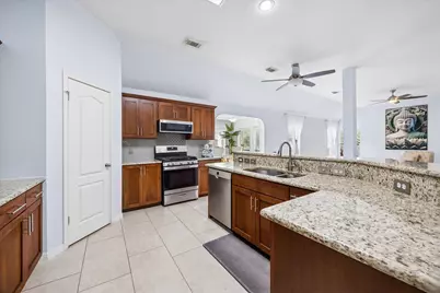 13800 Shadowlawn Trace SE, Manor, TX 78653 - Photo 8