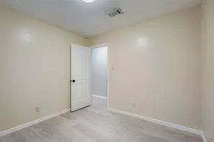 2204 Falcon Hill Dr, Austin, TX 78745 - Photo 22