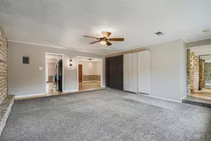 2204 Falcon Hill Dr, Austin, TX 78745 - Photo 16