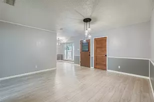 2204 Falcon Hill Dr, Austin, TX 78745 - Photo 12
