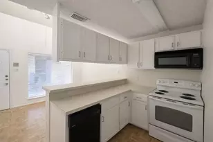 2815 Rio Grande St, Austin, TX 78705 - Photo 2