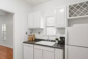 1220 Taylor St, Austin, TX 78702 - Photo 4