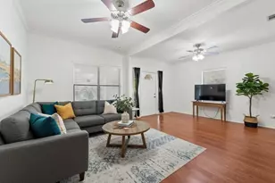 1220 Taylor St, Austin, TX 78702 - Photo 2