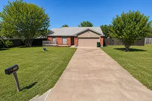 204 Quail Meadow Dr, Kyle, TX 78640 - Photo 1