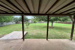 204 Quail Meadow Dr, Kyle, TX 78640 - Photo 14