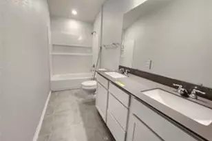8211 Knoxville Trl, Austin, TX 78744 - Photo 6