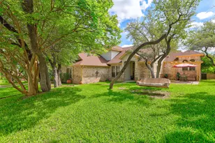 110 S Ridge Cir, Georgetown, TX 78628 - Photo 2