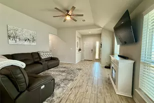144 Riverhill Dr, Georgetown, TX 78628 - Photo 4