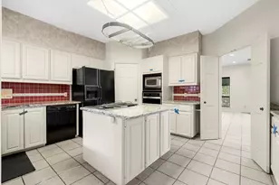 5914 N West Pl, Austin, TX 78731 - Photo 12