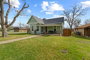 1120 Vance St, Taylor, TX 76574 - Photo 4