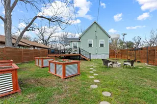 1120 Vance St, Taylor, TX 76574 - Photo 32