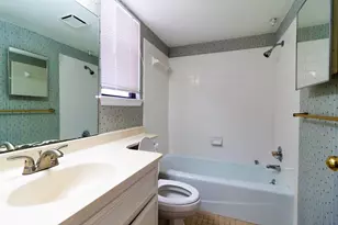 706 W 22nd St, Austin, TX 78705 - Photo 14