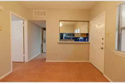 706 W 22nd Street #307, Austin, TX 78705 - Photo 2
