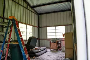 550 N Raymond Rd, La Grange, TX 78945 - Photo 6