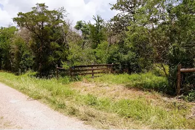 550 N Raymond Road, La Grange, TX 78945 - Photo 4