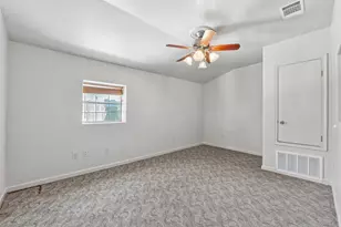 1915 Oak Forest Dr, Round Rock, TX 78681 - Photo 36