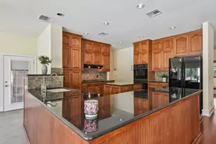 1915 Oak Forest Dr, Round Rock, TX 78681 - Photo 8