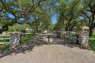 1915 Oak Forest Drive, Round Rock, TX 78681 - Photo 4