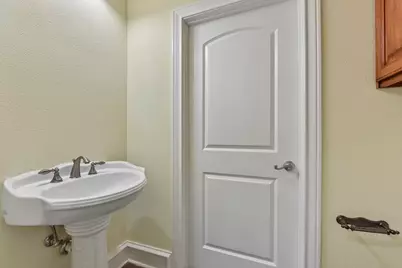 1915 Oak Forest Drive, Round Rock, TX 78681 - Photo 14