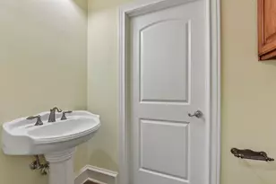 1915 Oak Forest Dr, Round Rock, TX 78681 - Photo 14