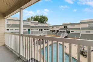 1818 S Lakeshore Blvd, Austin, TX 78741 - Photo 12