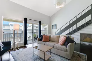 1818 S Lakeshore Blvd, Austin, TX 78741 - Photo 2