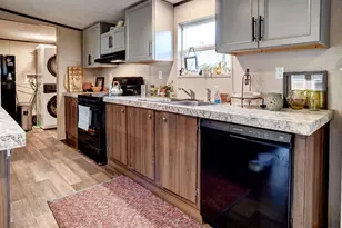 235 Pinehill Dr, Bastrop, TX 78602 - Photo 6