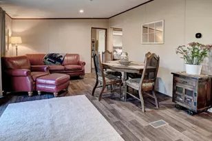 235 Pinehill Dr, Bastrop, TX 78602 - Photo 10