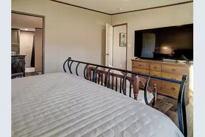 235 Pinehill Drive, Bastrop, TX 78602 - Photo 18