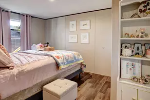 235 Pinehill Dr, Bastrop, TX 78602 - Photo 24