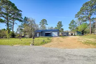 235 Pinehill Dr, Bastrop, TX 78602 - Photo 12