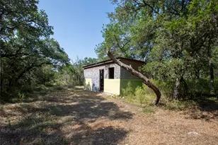 111 Merrywood Ln, San Marcos, TX 78666 - Photo 38