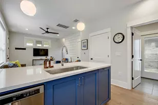 1909 Willow St, Austin, TX 78702 - Photo 8