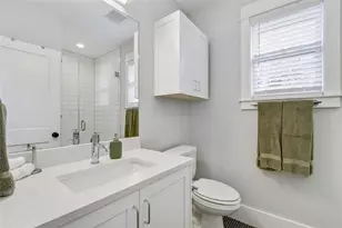 1909 Willow St, Austin, TX 78702 - Photo 12