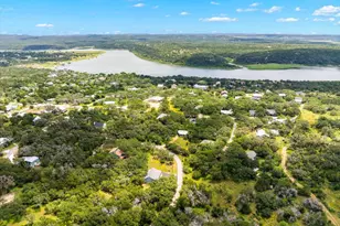 408 Breezing Ln, Spicewood, TX 78669 - Photo 2