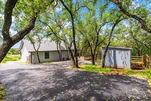 408 Breezing Ln, Spicewood, TX 78669 - Photo 28
