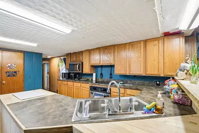 126 Market Street, Bastrop, TX 78602 - Photo 6