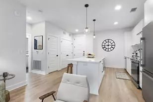2500 Longview St, Austin, TX 78705 - Photo 4