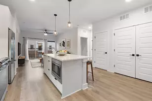 2500 Longview St, Austin, TX 78705 - Photo 8