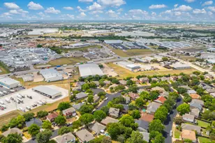 1600 Viki Lynn Ct, Pflugerville, TX 78660 - Photo 38