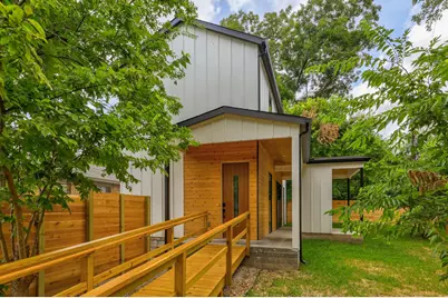 2104 Columbia Cove #B, Austin, TX 78723 - Photo 2