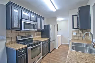 1015 E Yager Ln, Austin, TX 78753 - Photo 4