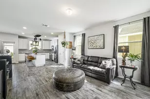 141 Fabion St, Kyle, TX 78640 - Photo 6