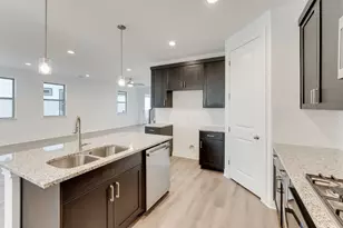 424 Burlington Dr, Buda, TX 78610 - Photo 4