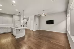 3919 Vaughan St, Austin, TX 78723 - Photo 16